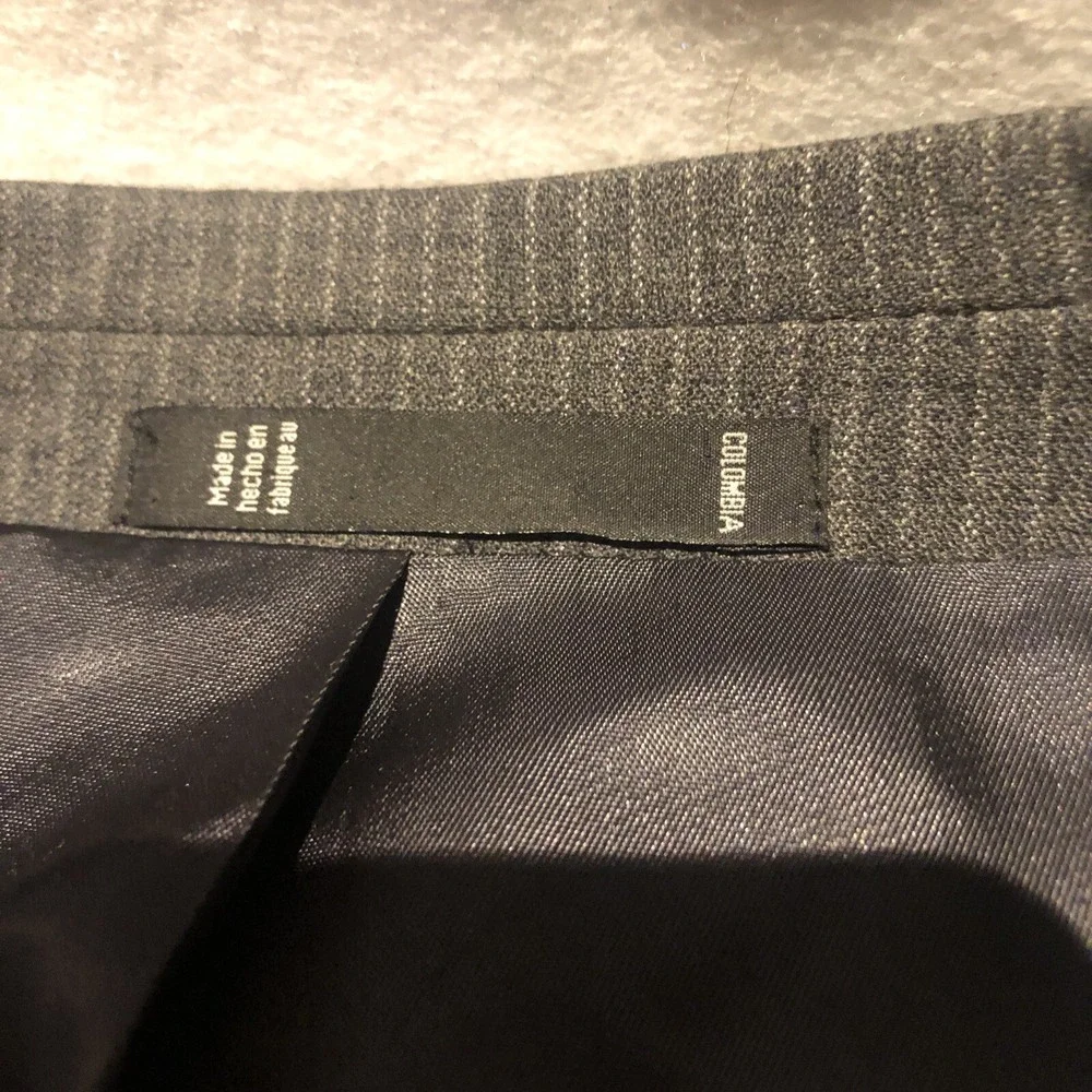 Emanuel Ungaro‎ Sport Coat 100% Wool Size 46R 40W Gray Pin Stripe Dress Holidays